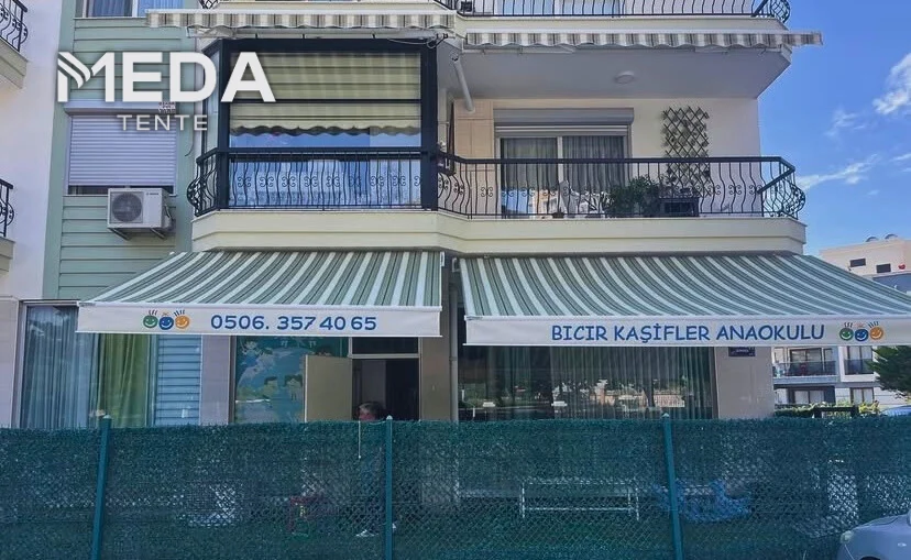 İzmir Bayraklı mafsallı tente projesi