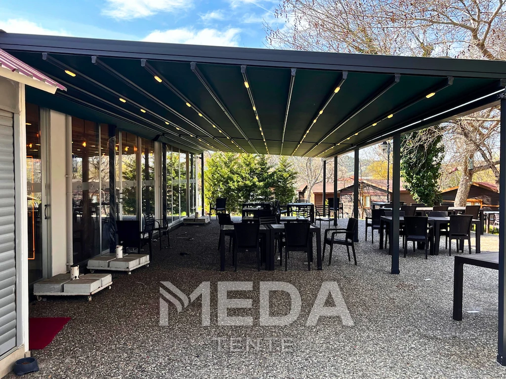 İzmir Buca otomatik pergola projesi